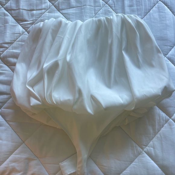 Zara Voluminous Off-The-Shoulder Top - Picture 2 of 3